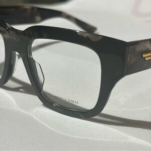 Bottega Veneta Black and Brown Eyewear